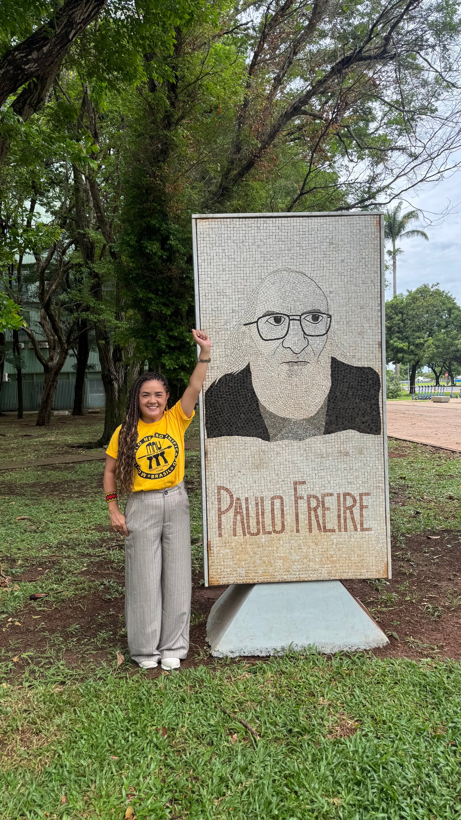 Professora Adriana Almeida em agenda de educação e políticas públicas