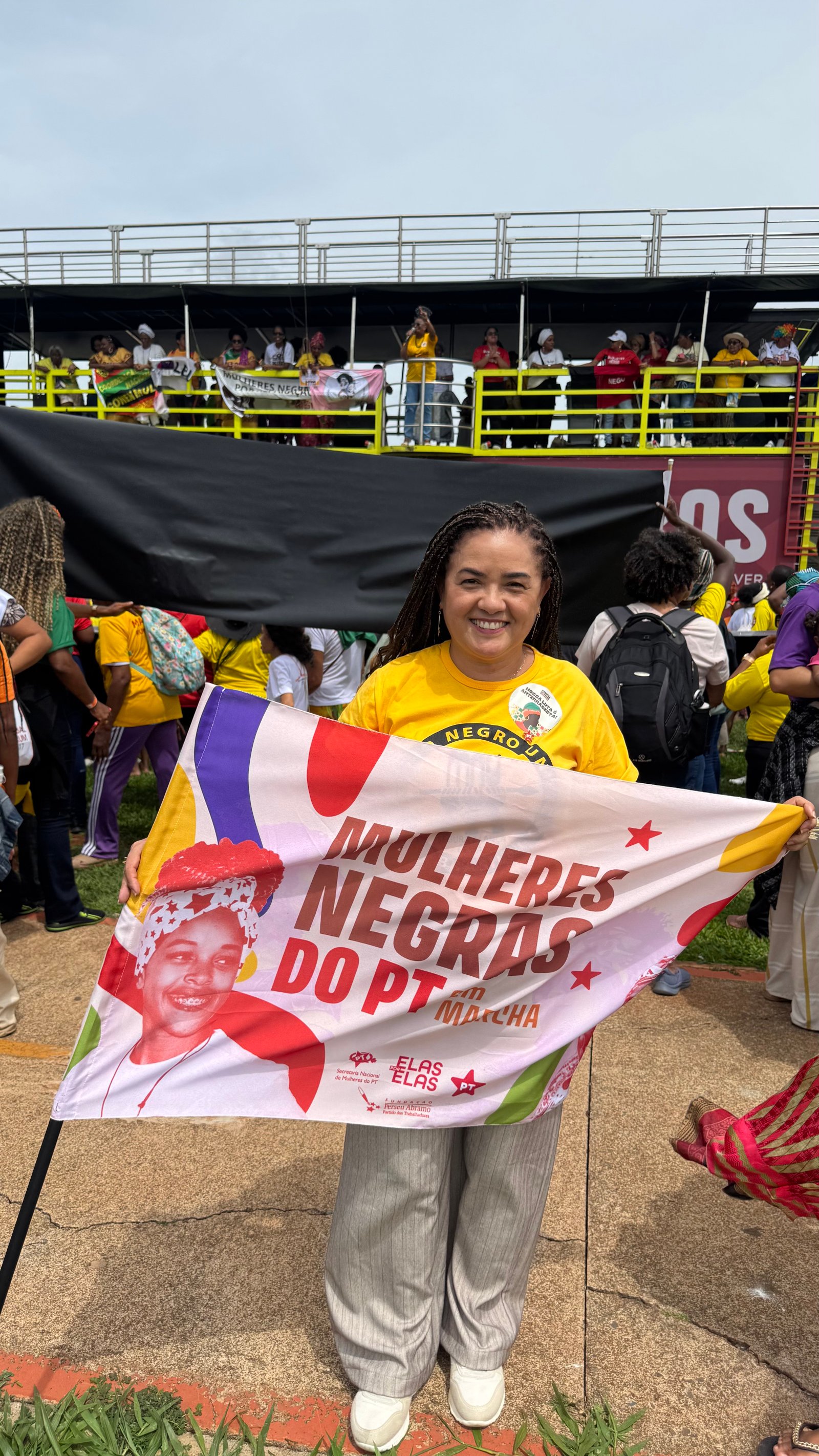 Professora Adriana Almeida em mobilização contra o racismo